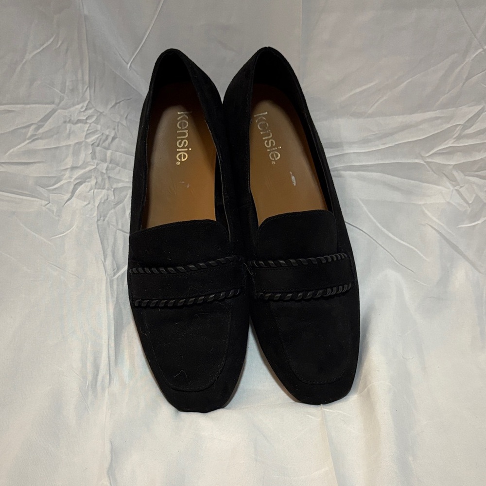 GUC Kensie Women's Size 7.5 Suede Black Loafers